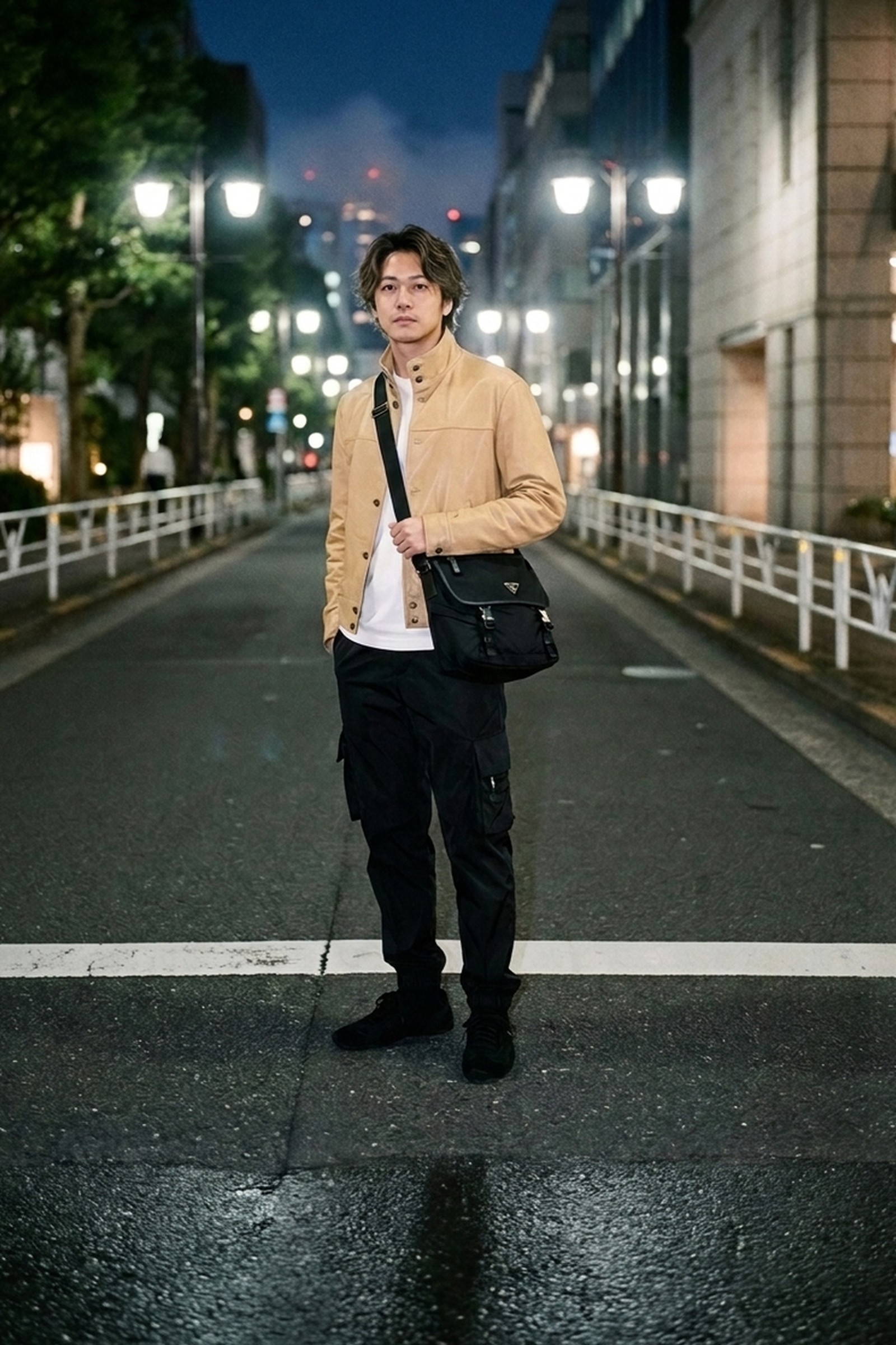 Prada、秋風の午後、装いを変える。