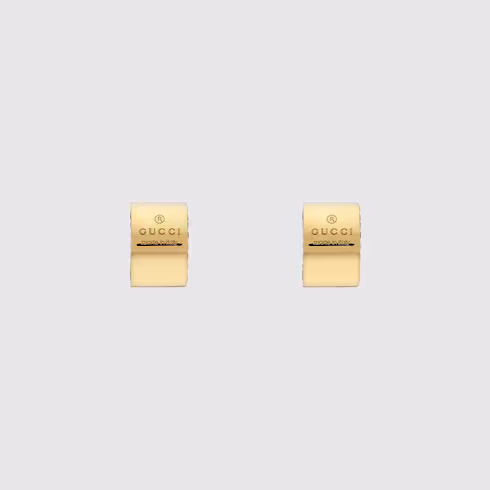 ピアス