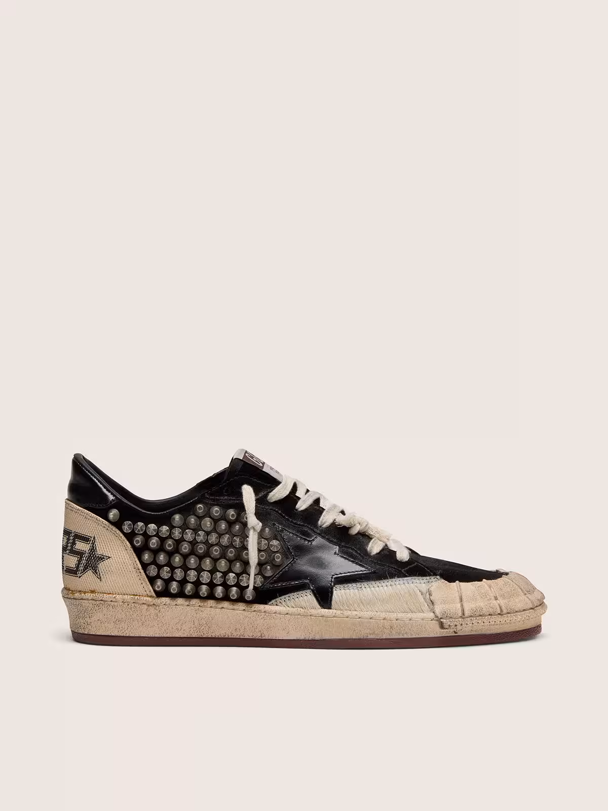 GOLDEN GOOSE