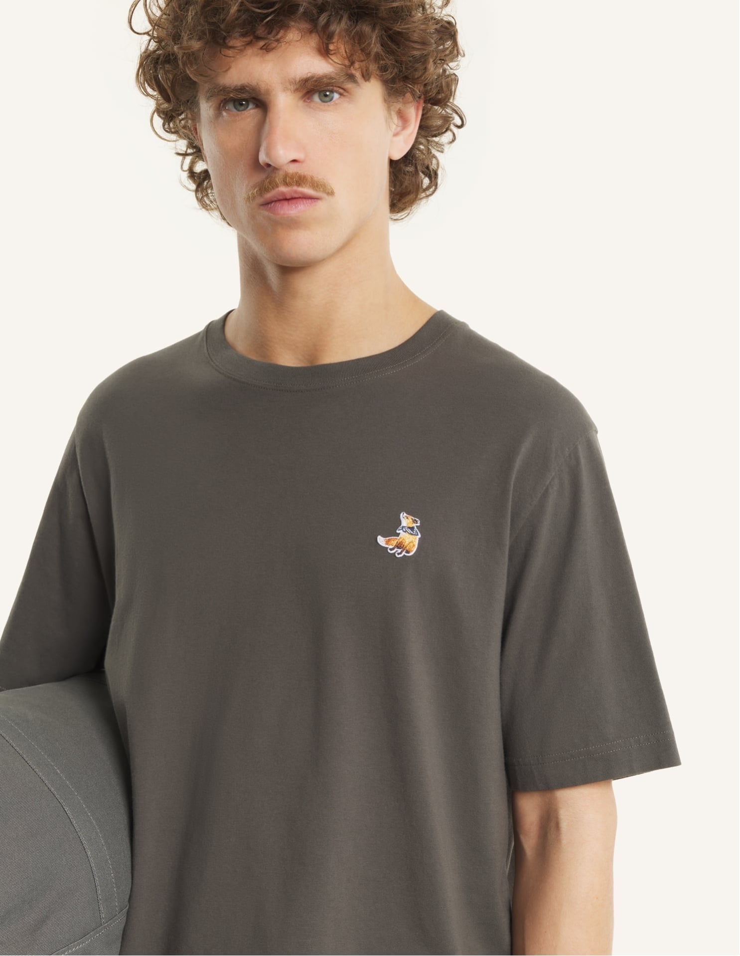 MAISON KITSUNE