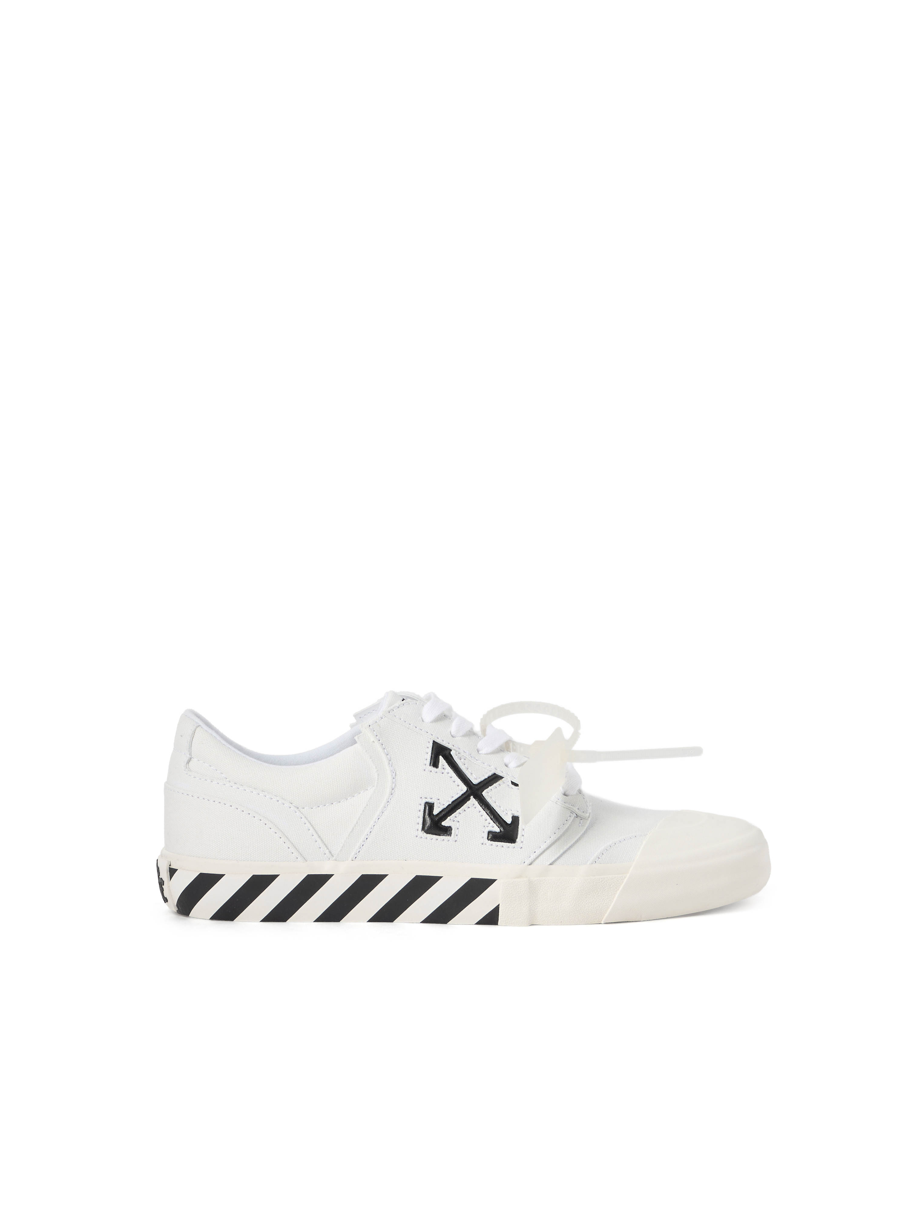 OFF-WHITE