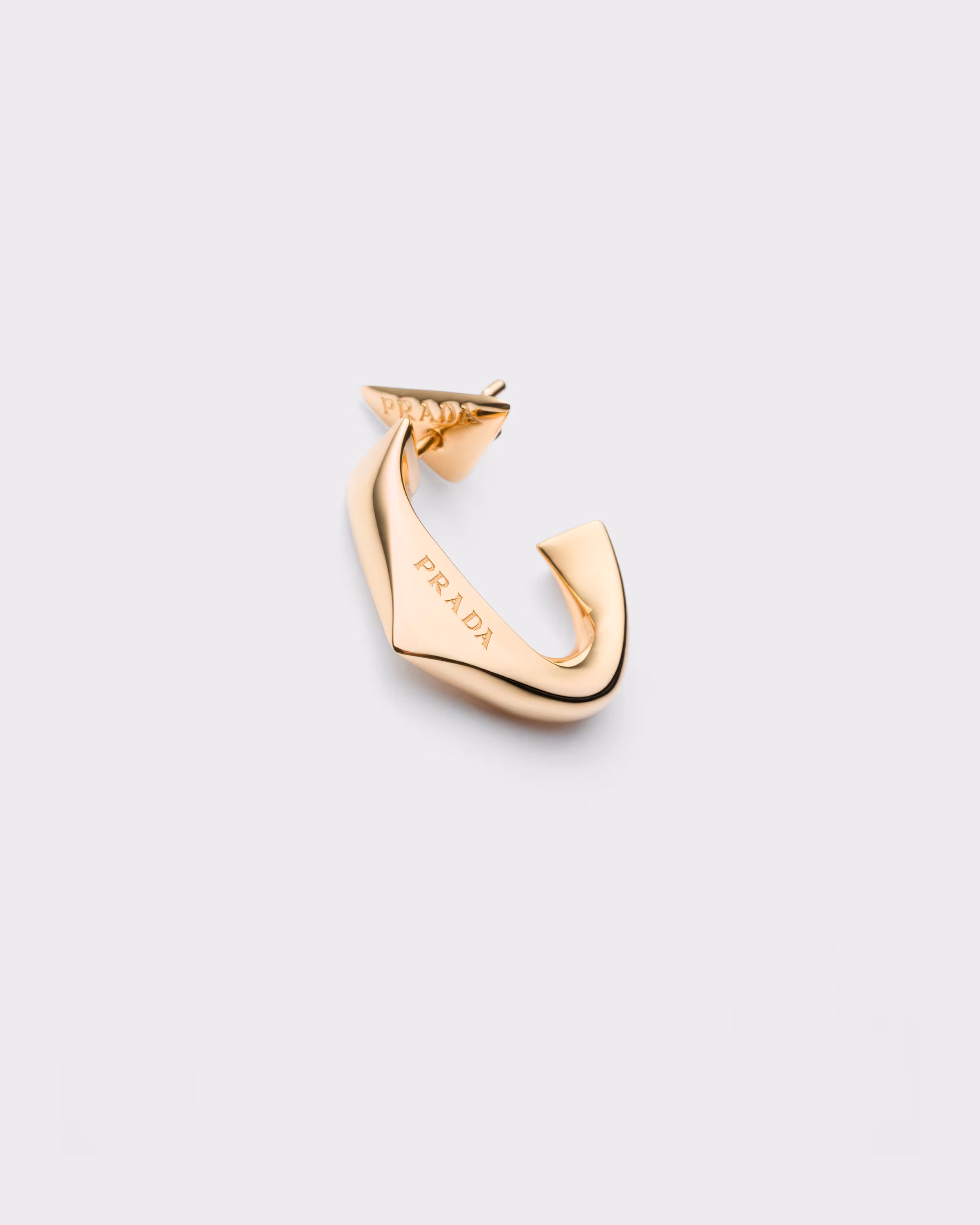 シングルピアス